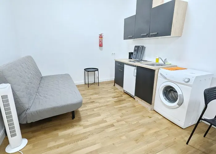 Spacious In A Lively Area