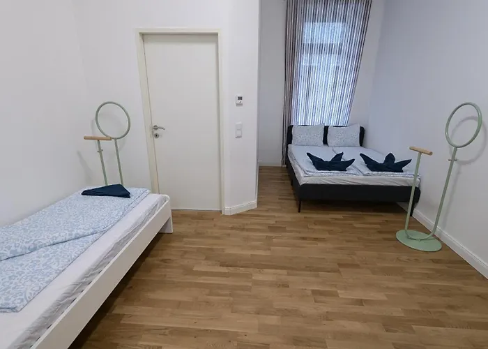 Spacious In A Lively Area Apartman *
