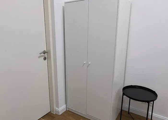 Apartman Spacious In A Lively Area