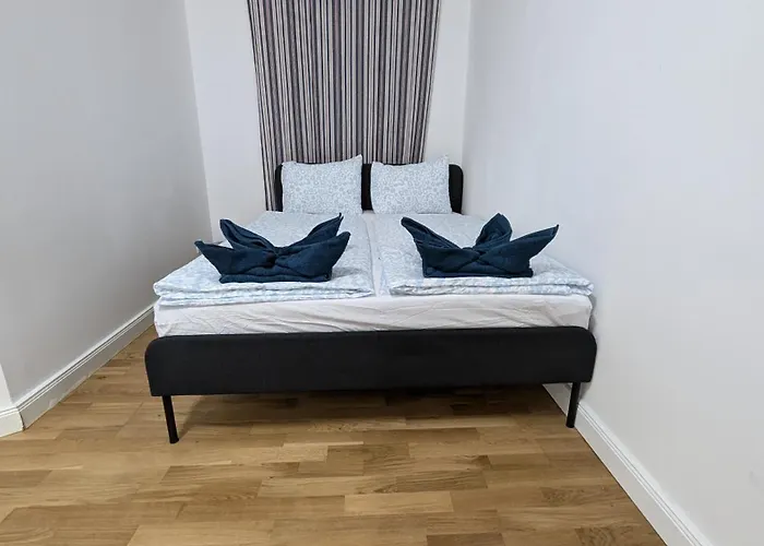 Spacious In A Lively Area Apartman *
